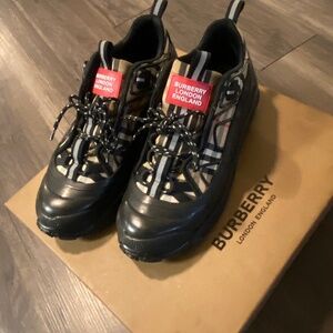 Burberry shoes